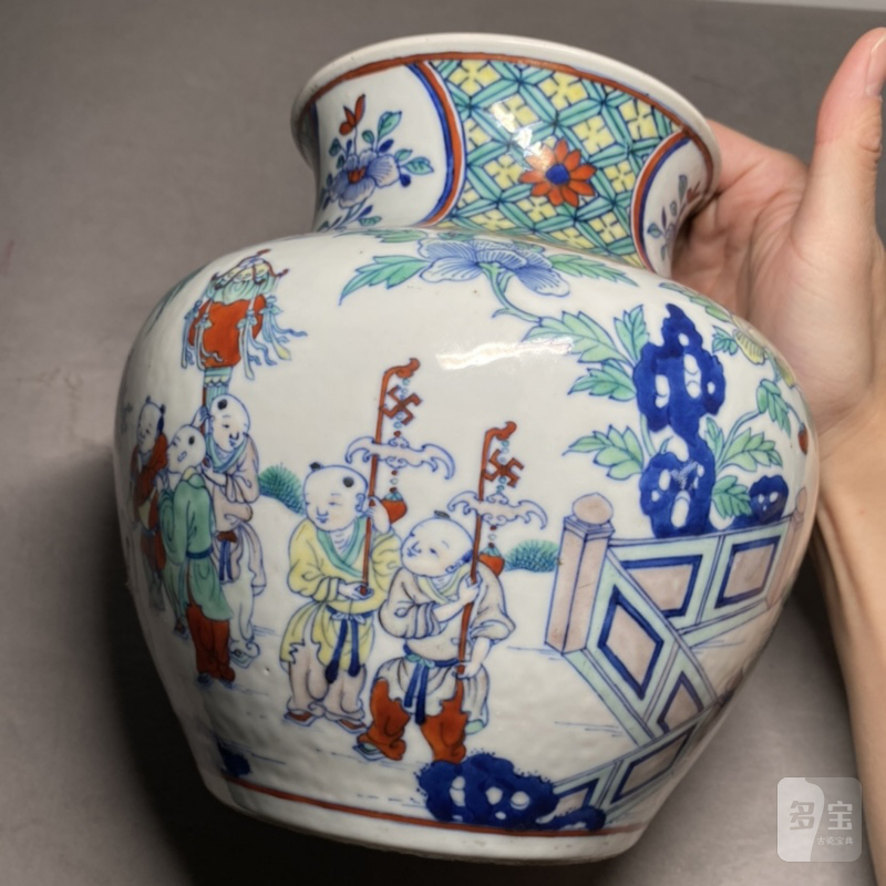 清中期 斗彩婴戏图尊 - 图8